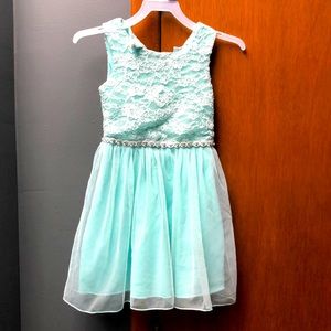 Toddler size 4 dress, aqua/teal in color
